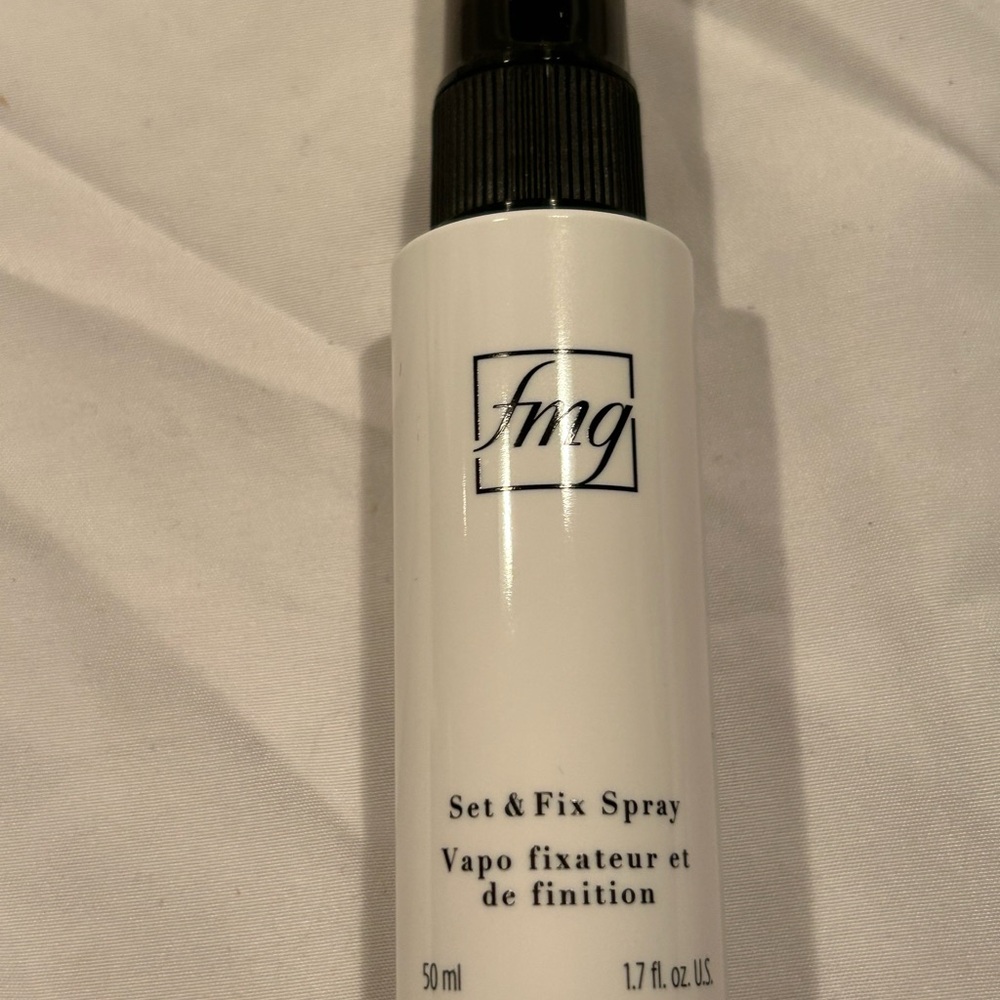 🦋3For$20🦋 Avon FMG Set & Fix Pre Makeup Setting Spray